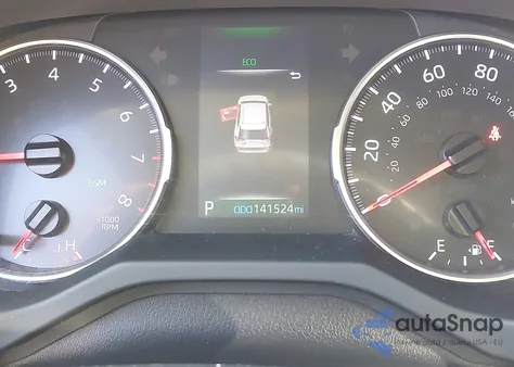 2019 Toyota Rav4 Xle z USA, uszkodzony, nr VIN JTMP1RFVXKJ013869